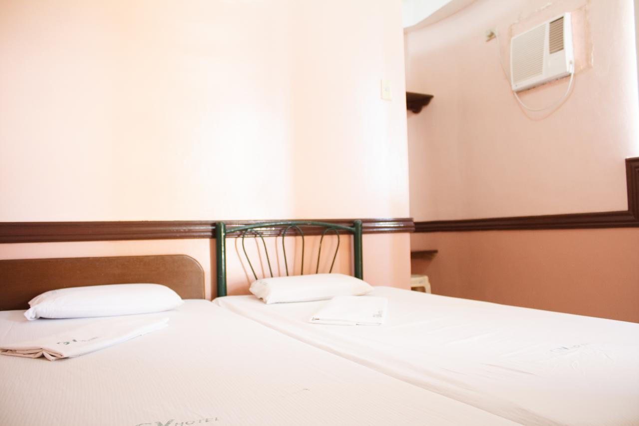 Gv Hotel - Catarman Chambre photo